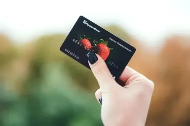 'ПриватБанк' введет новую комиссию: какая популярная услуга больше не будет бесплатной