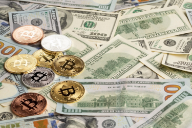 В чем хранить сбережения: эксперты назвали самую выгодную валюту для украинцев