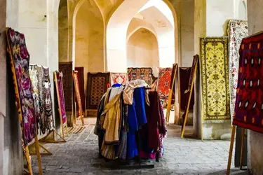 Дослідження Андижана: Базар Ок Єр і Парк відпочинку Бабура