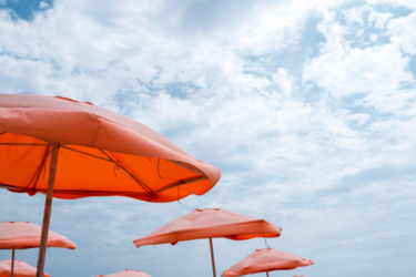 Погода в июле: стоит ли готовиться к аномальным температурам и частым дождям