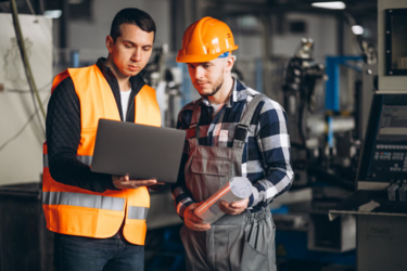 Трудові будні Європи й України: де люди проводять більше часу на роботі