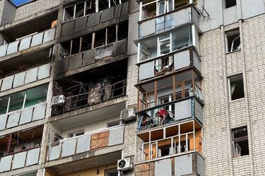 РФ здійснила масовану ракетно-дронову атаку на Україну: що відомо про наслідки (фото)