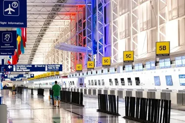 Топ-10 найбільших аеропортів світу: головні міжнародні авіаційні хаби за кількістю пасажирів і площею території