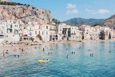 Найкращі пляжі Італії: від незайманих пісків до драматичних скель