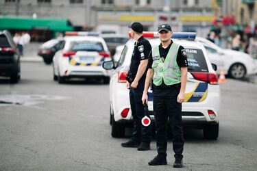 Кого з українських водіїв не мають права штрафувати за їзду без прав