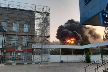 Дрони атакували російські Чебоксари: є влучання у підприємство, яке виробляє антени для боротьби з РЕБ (фото, відео)