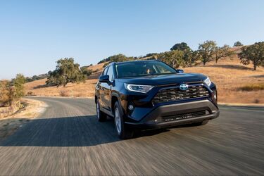 Найбільш надійні бензинові кросовери: названо моделі, які можуть пройти 500 тис. км без ремонту двигуна