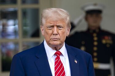 17 систем Patriot для Украины, новые санкции против РФ и не только: детали встречи Трампа с Рютте