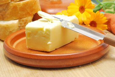 Вершкове маслот і маргарин: на що потрібно звертати увагу в складі