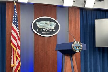 Скандал. Пентагон самочинно зупинив допомогу Україні