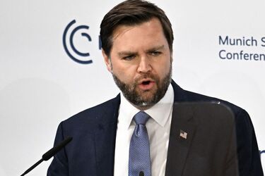 Джей Ди Вэнс действует за спиной у Трампа?