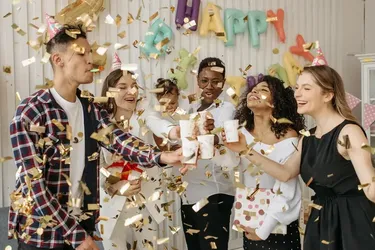 Airbnb призывает соседей сообщать об арендаторах платформы, устраивающих громкие вечеринки