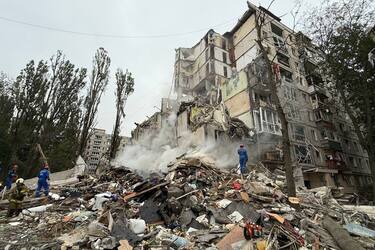 росія атакувала Київ дронами і ракетами: знищено пів багатоповерхівки, 52 людини поранено, 6 загиблих, серед них - 6-річна дитина (фото, відео)