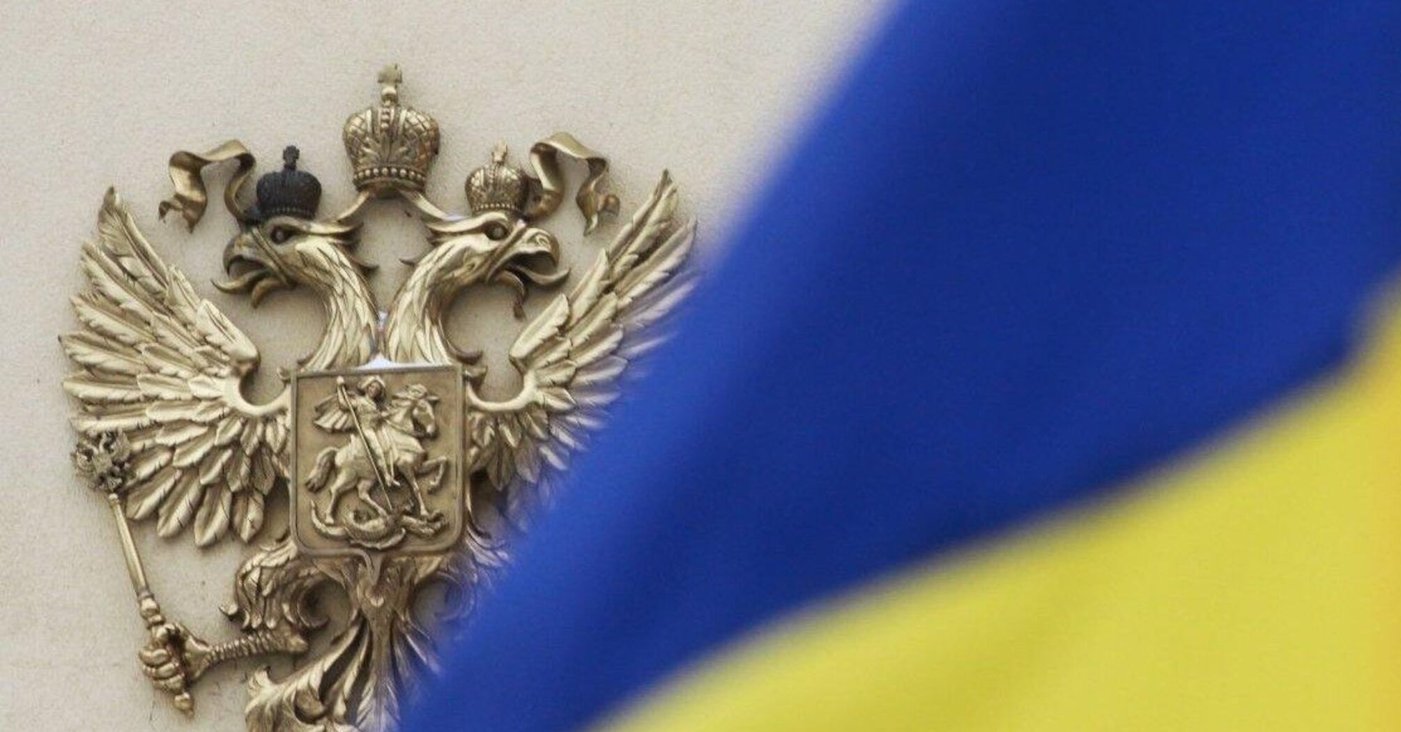 Как Россия меняет тактику влияния на украинцев