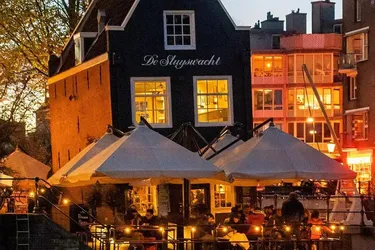 Топ-7 кафе Амстердама: от известных кофеен до скандинавских и экзотических