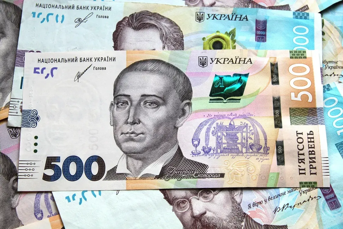 Новая минималка и пенсии в Украине: что изменится и какие суммы ожидают украинцев