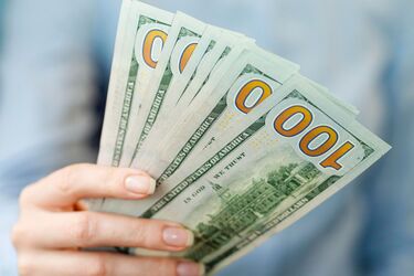 Банки готуються до значних змін курсу долара: що чекає українців найближчим часом