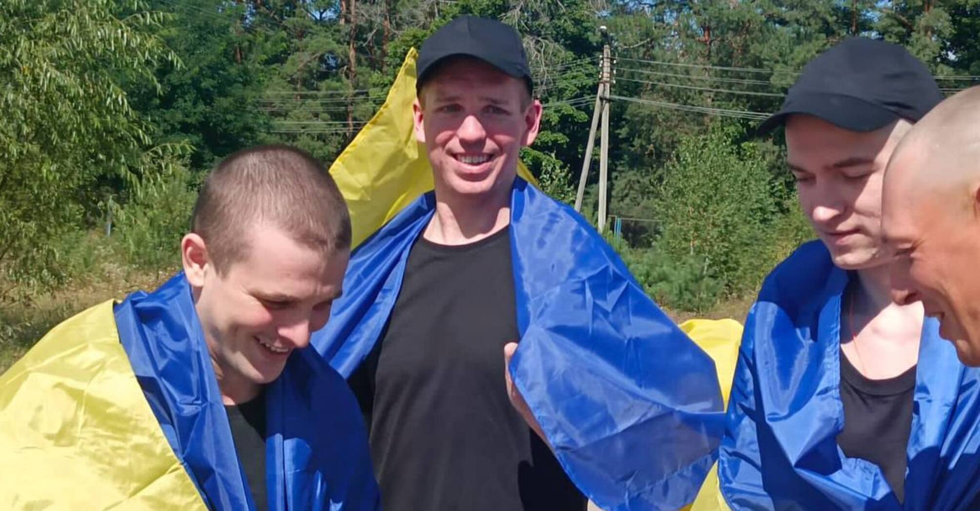 Украина вернула еще 84 человека из российского плена (фото, видео)