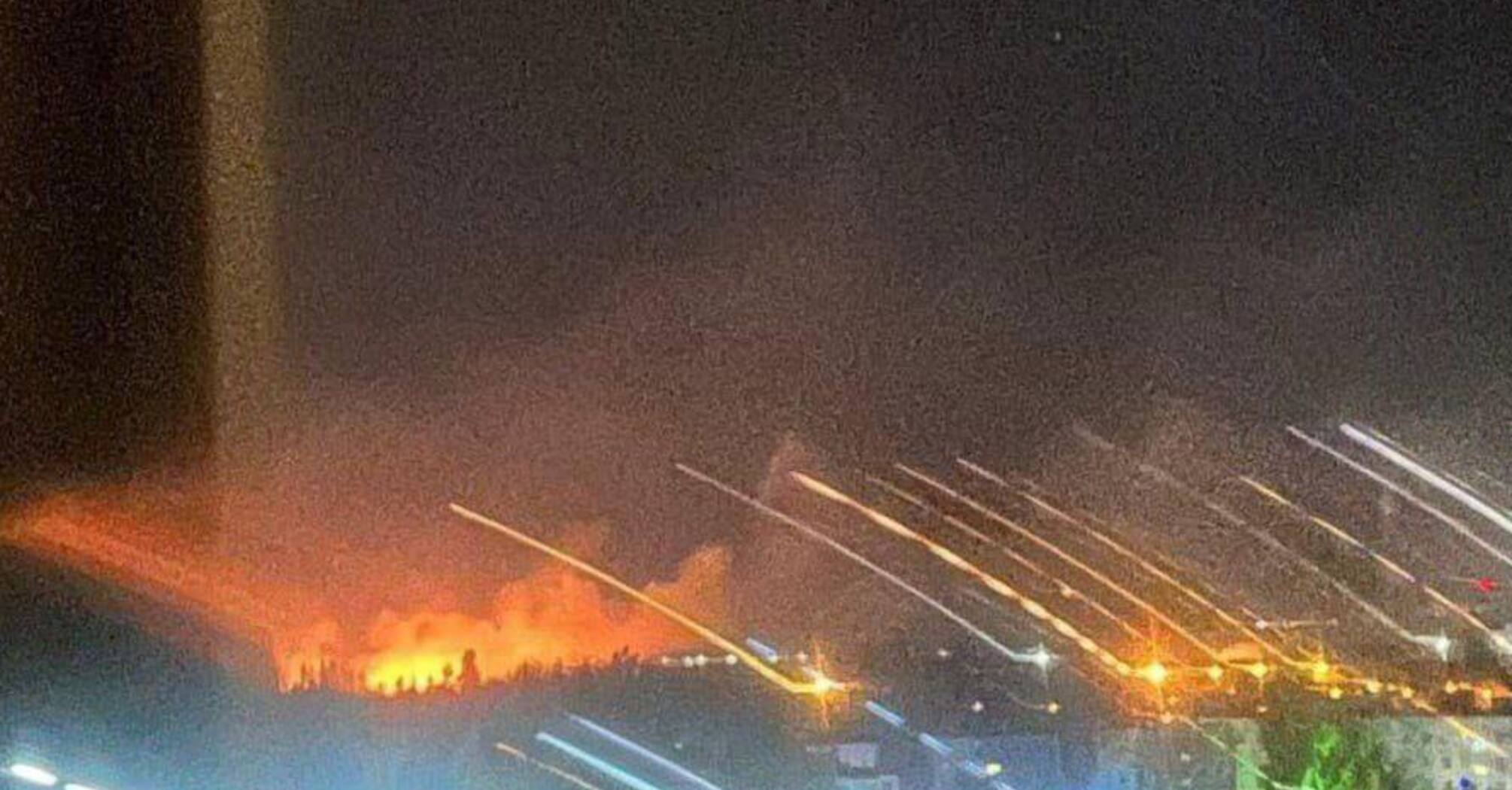 Дроны атаковали российский Волгоград: есть попадания в НПЗ, загорелся пожар (фото, видео)