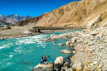 Путешествия с опасностью: Индия открыла ограниченные территории в Ладакхе для туристов