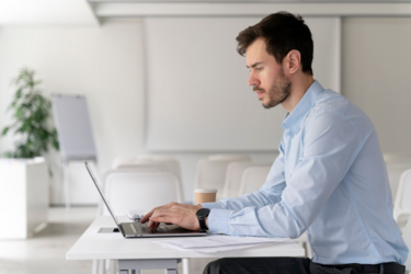 Рекордный спрос на работников: в какой области Украины больше всего предложений и кого ищут