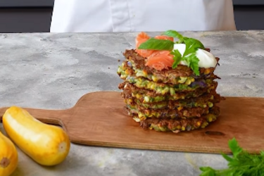 Кабачкові оладки по-новому: виходять ну дуже смачні