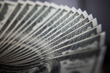 З 1 вересня на українців чекають валютні зміни: що буде з доларом