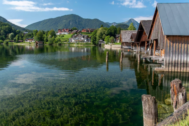 Европейские путешественники выбирают горные городки для более прохладного летнего отдыха