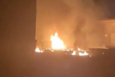 Дроны атаковали Ростовскую область России: есть попадание в железнодорожную станцию 'Тацинская', пылают грузовые цистерны (фото, видео)