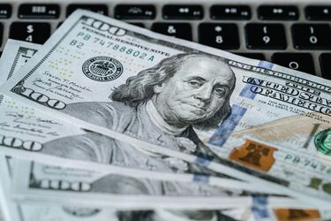 Бізнес очікує значний стрибок долара у 2026 році: який курс прогнозують