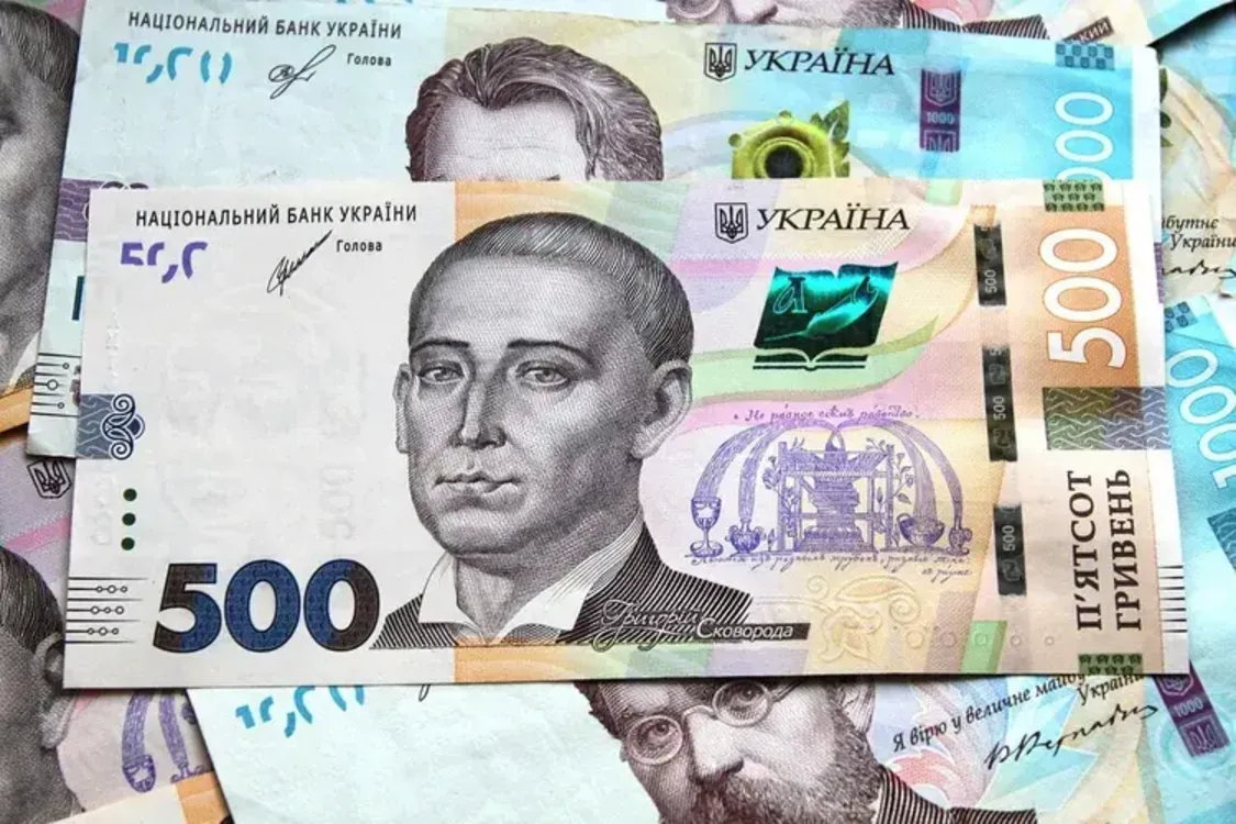 Некоторые украинцы имеют право на получение двух пенсий одновременно: кого касается