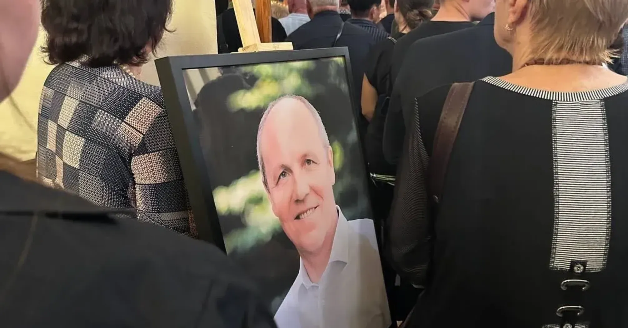 Собрались сотни людей, нардепов и топ-политиков: во Львове прошло прощание с убитым Андреем Парубием (фото, видео)