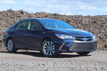 Вигідне вкладення: топ-3 японські марки авто, які майже не знецінюються