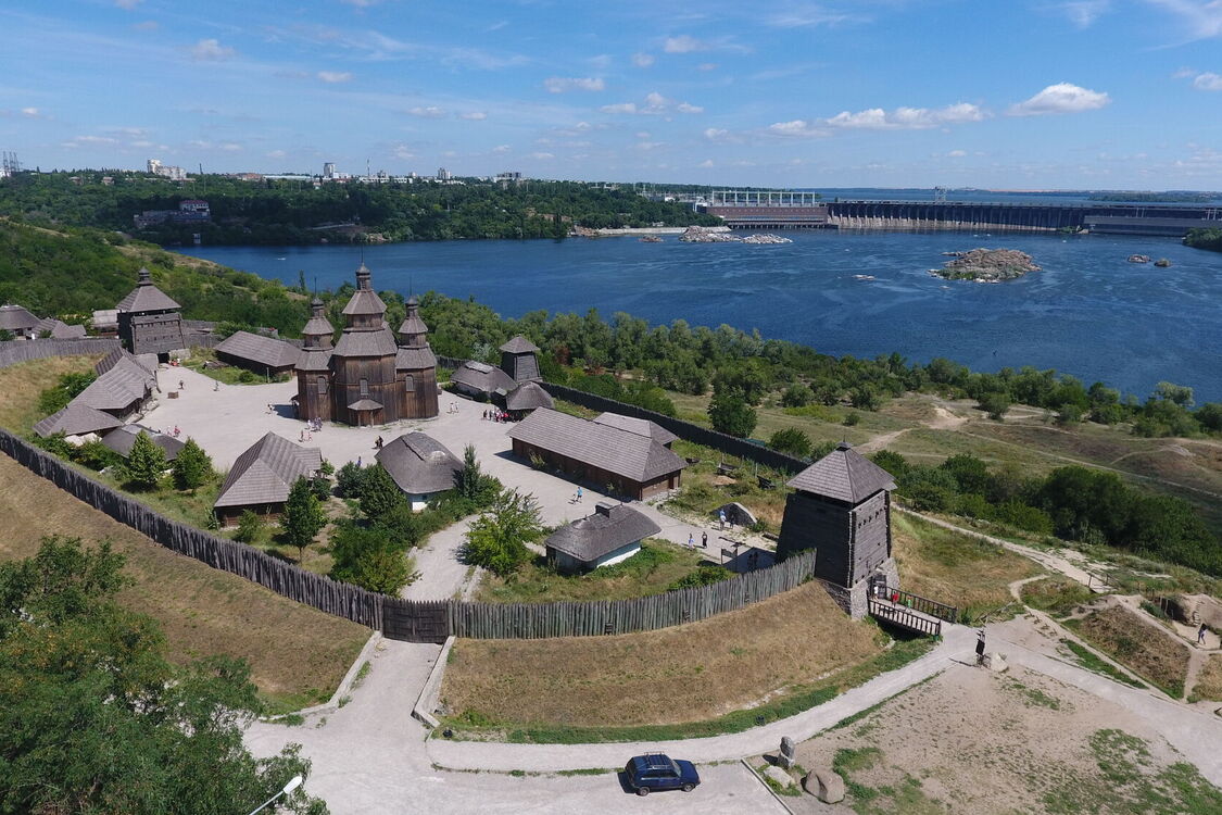 Тайна Днепра: археологи извлекли кошелек, пролежавший под водой более тысячи лет