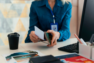 Новые зарплатные стандарты с 1 октября: что обязательно нужно знать украинцам