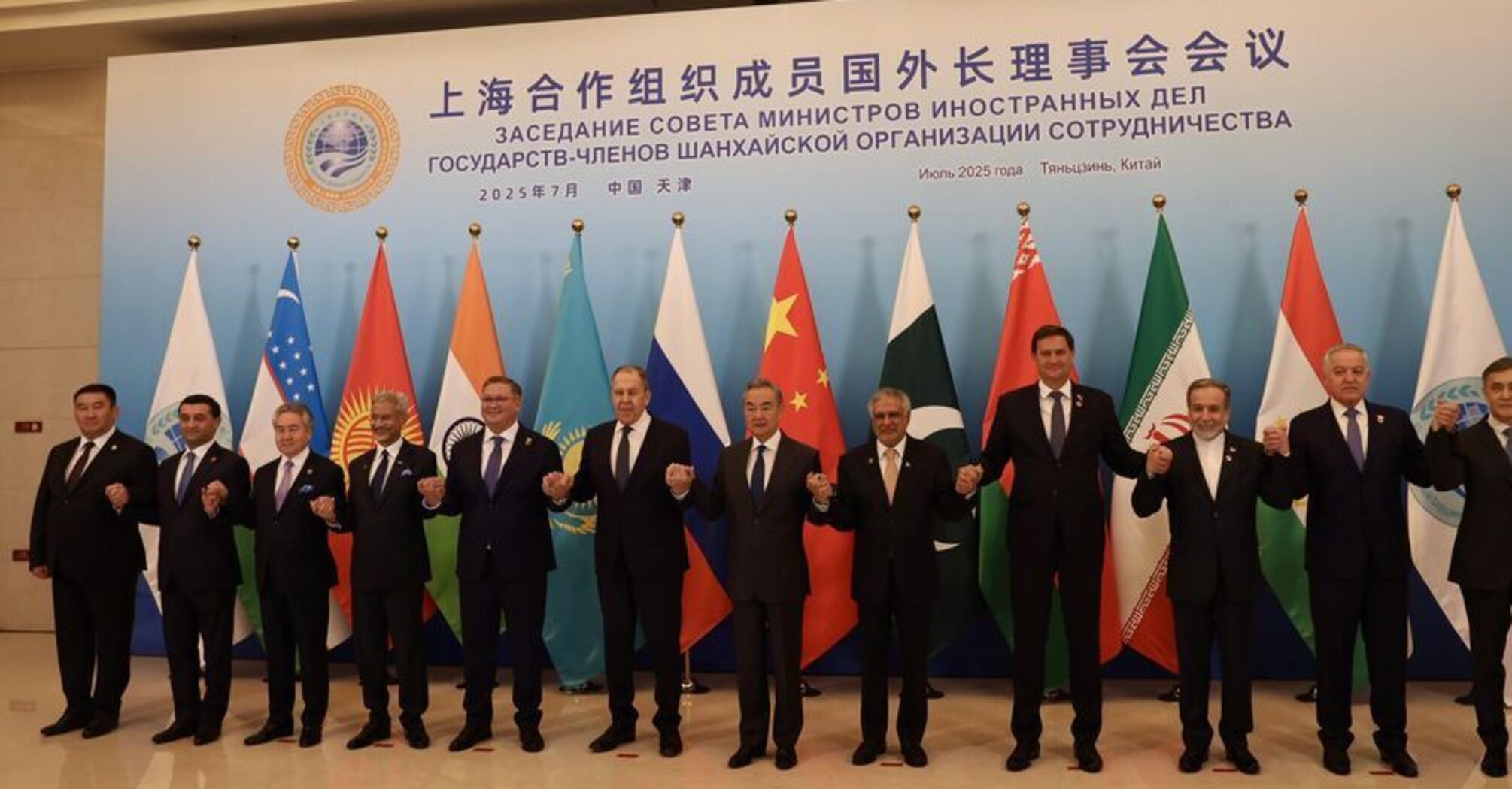 Бенефіс Сі. Чому не існує ніякого нового воєнно-політичного союзу Китай-Росія