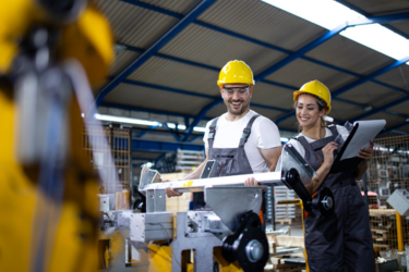 Высокий заработок этой осенью: где украинцы могут получить 70 тыс. грн