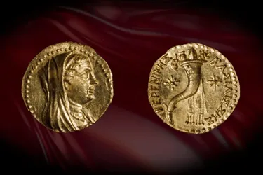 На території Ізраїлю виявили монету із зображенням єгипетської цариці (фото)