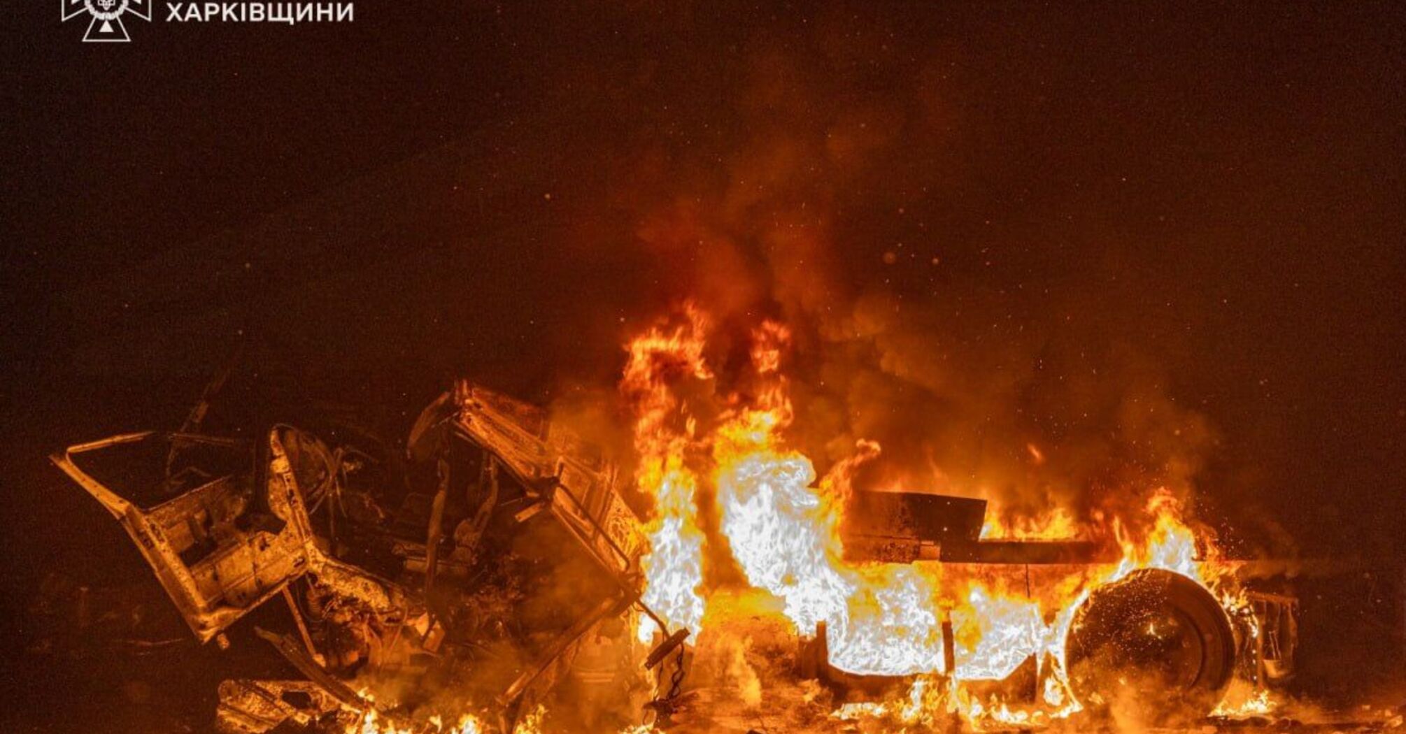 Армия РФ атаковала пригород Харькова и Одессу: поврежден терминал 'Новой почты', есть погибшие и раненые (фото)