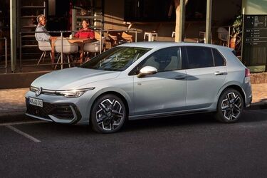 Які вживані автомобілі найчастіше купують українці: названо топ моделей