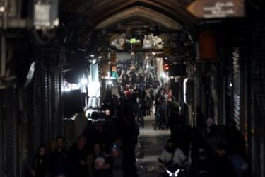 Протести в Ірані: щонайменше шестеро людей загинули та кілька десятків було поранено (фото)