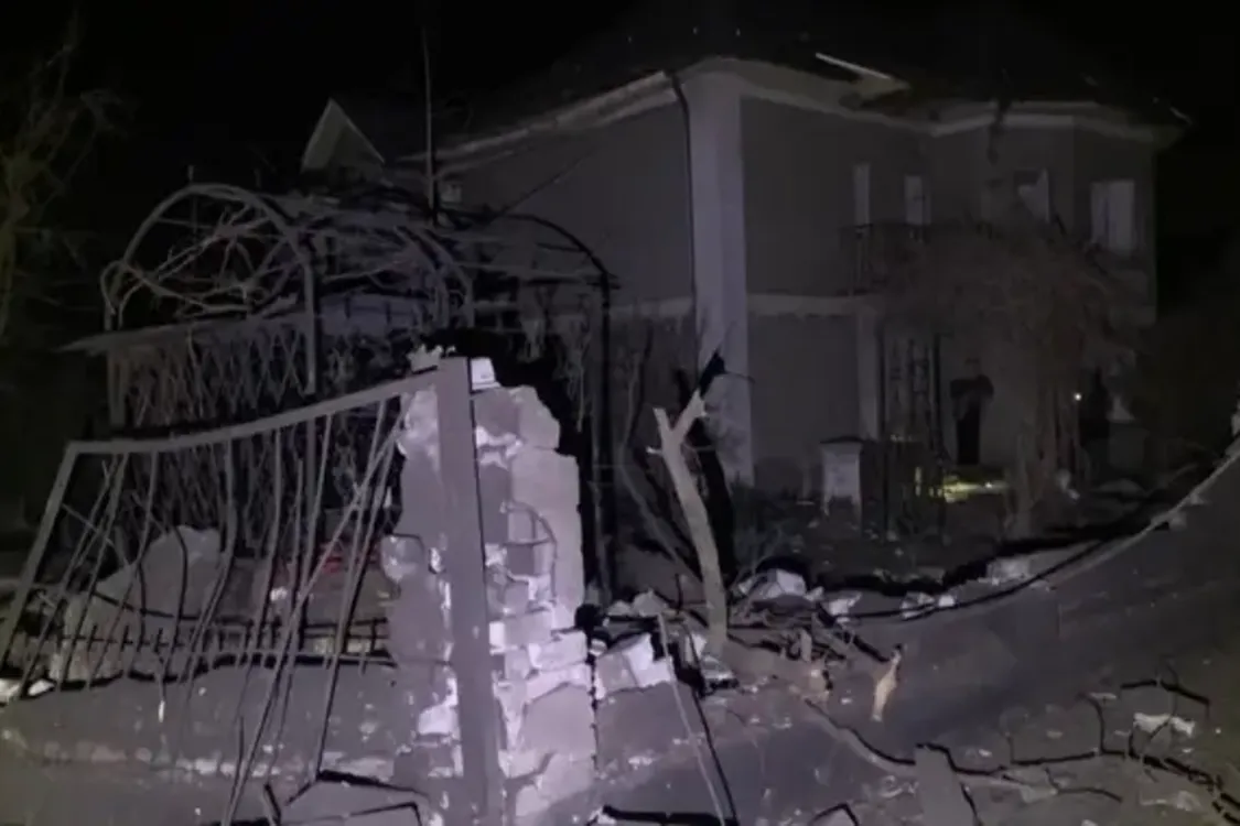 Российские дроны атаковали Днепропетровщину: два человека погибли, повреждены жилые дома и авто (фото)