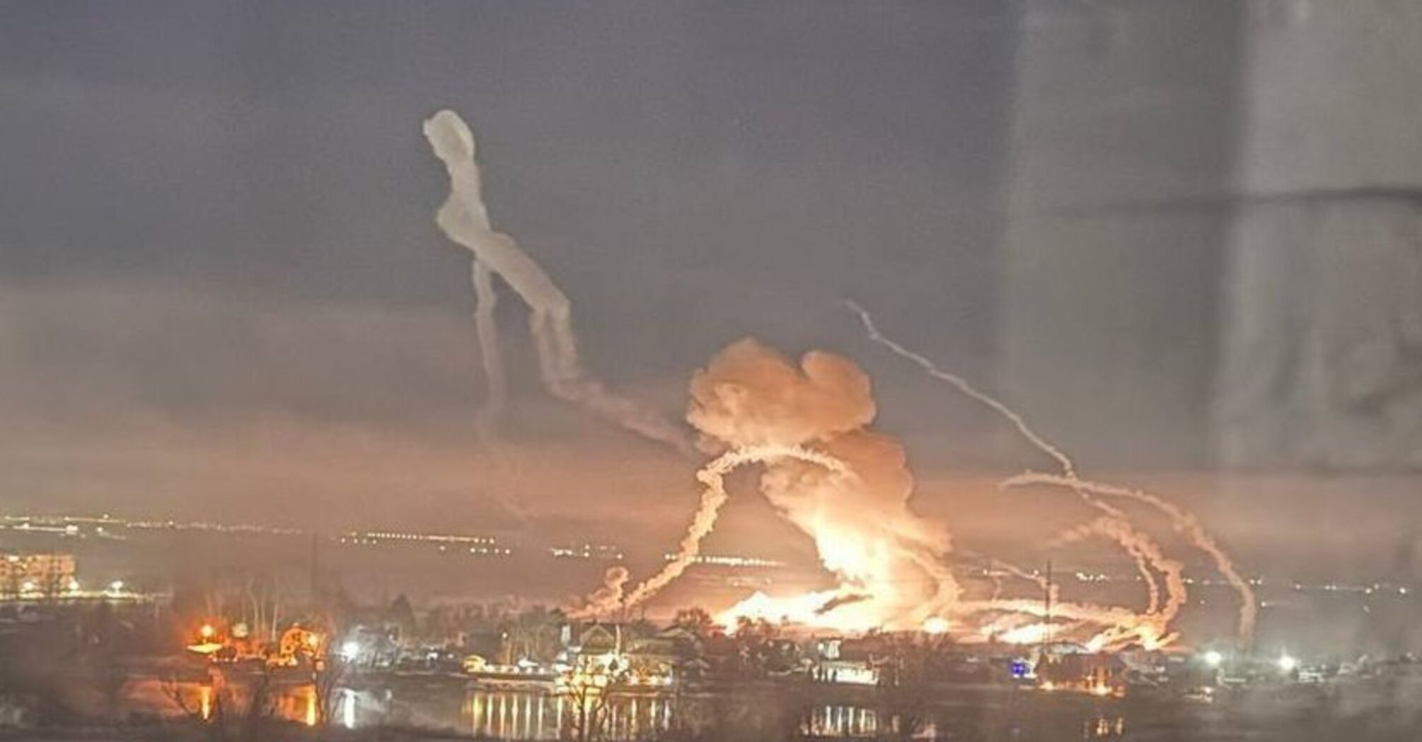 Російське ППО влучила у багатоповерхівку у Краснодарі в рф, є поранені  (фото, відео)  