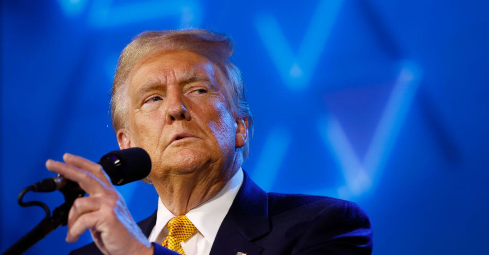 'Зеленський підтвердив готовність укласти мирну угоду' - Трамп  