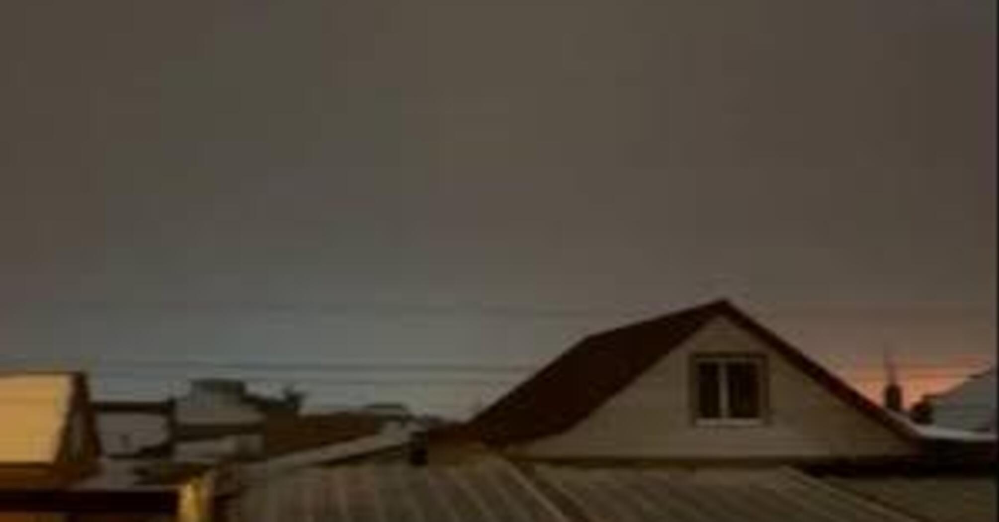 Дрони атакували російський Словʼянськ-на-Кубані: палав НПЗ (фото, відео)