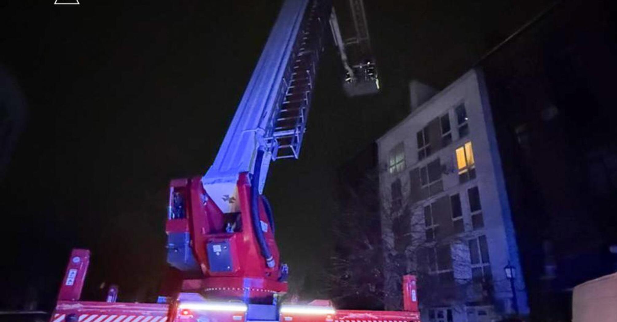 Російська армія здійснила масовану атаку на Україну: на Київщині двоє загиблих, пошкоджено житлові будинки в Одесі та на Запоріжжі (фото, відео)