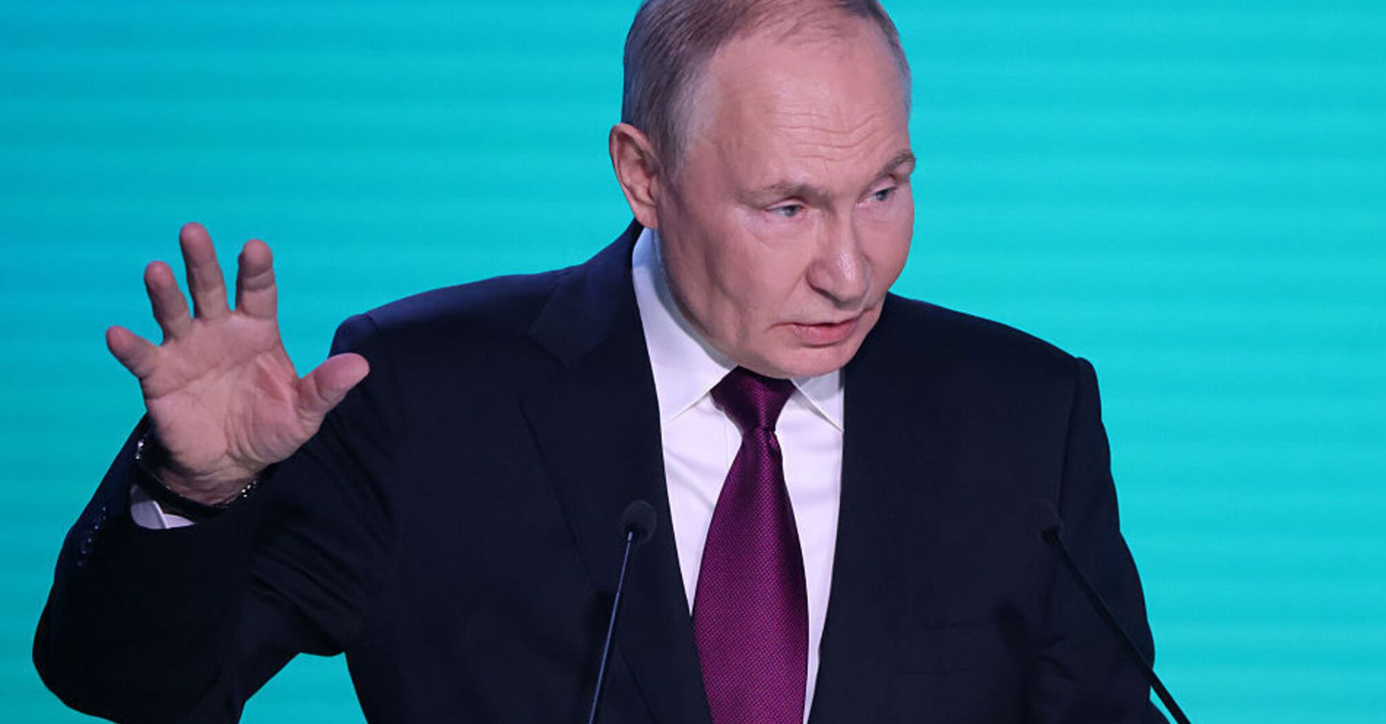 На столе Путина сейчас есть несколько вариантов развития конфликта