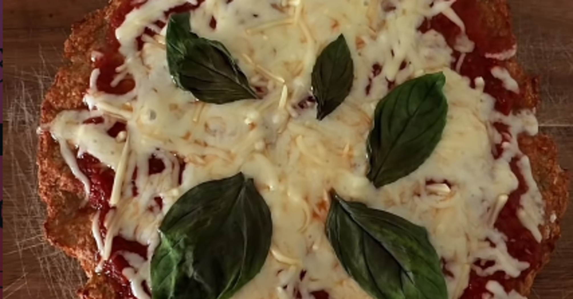 Ситна білкова піца, яка врятує вашу дієту