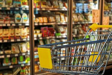 В Україні продовжує рости ціна на низку продуктів: скільки коштують