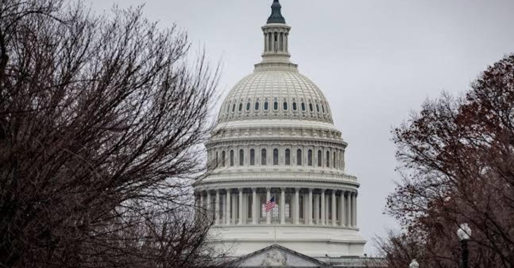 Сенатори США розкритикували домовленість Трампа з Путіним щодо пального: 'Не треба давати рф фінансовий рятувальний круг'  